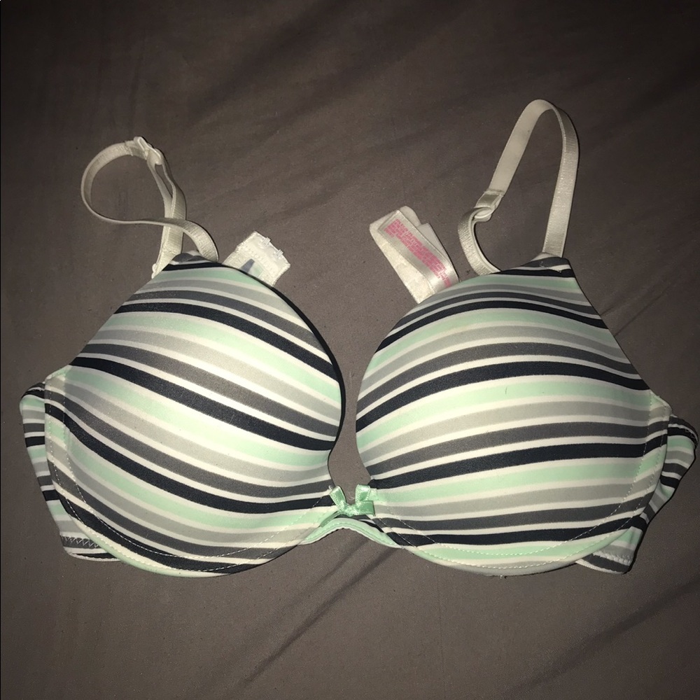 Xhilaration bra!